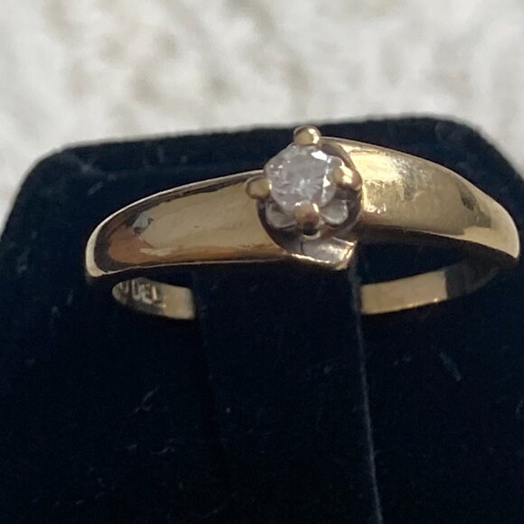 10K Yellow Gold Diamond Solitaire Ring – Size 6.5 | Stamped | Elegant & Timeless - Picture 8 of 13